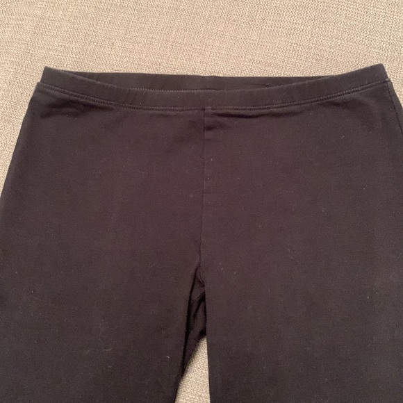 HUE Black Leggings Lightly Used Small - Picture 7 of 9